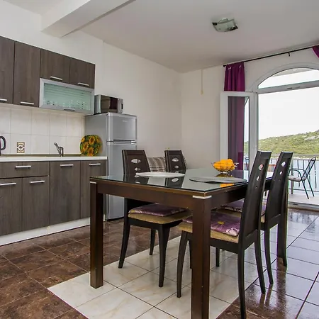 By The Sea Luka Dubrava, Peljesac - 24568 * Janjina